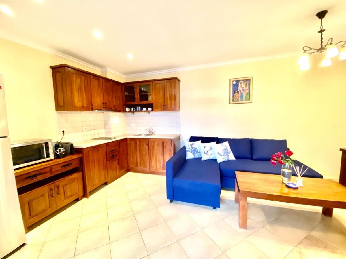 Santa Marina 2-Bedroom Apt. W/ Sea View + Terrace Созополь Экстерьер фото