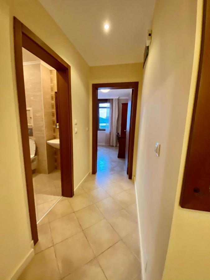 Santa Marina 2-Bedroom Apt. W/ Sea View + Terrace Созополь Экстерьер фото