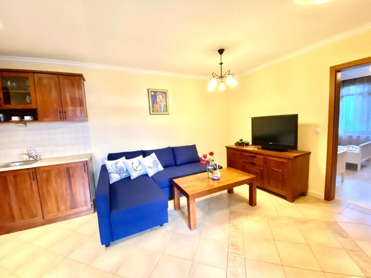 Santa Marina 2-Bedroom Apt. W/ Sea View + Terrace Созополь Экстерьер фото